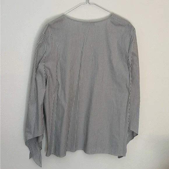 Lafayette 148 New York Grey and White Striped Casual Shirt Size L - Picture 2 of 4